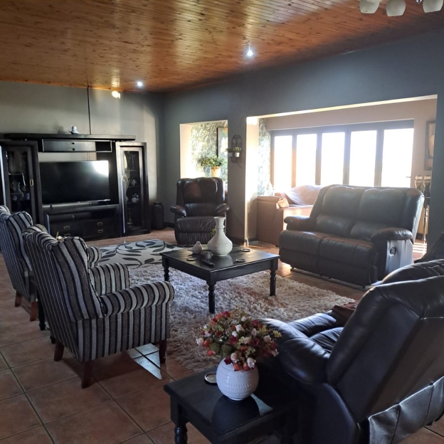  Bedroom Property for Sale in Oranjeville Free State